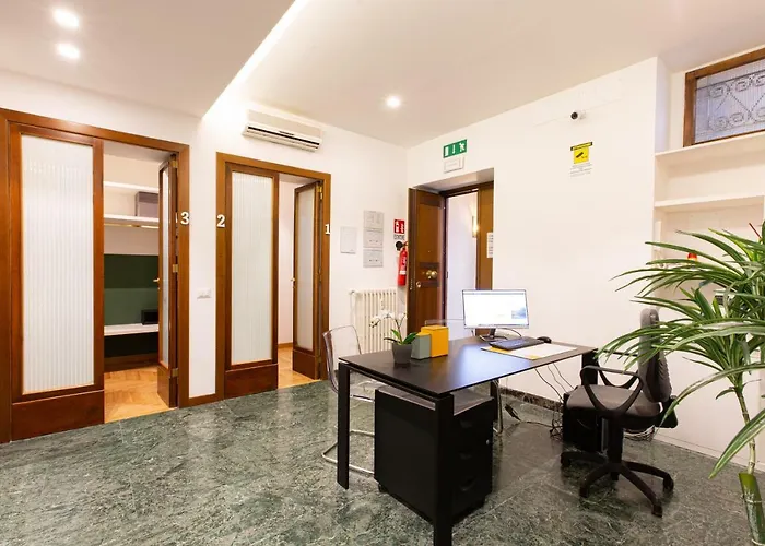 Lombardia40 Luxury Konukevi 4*