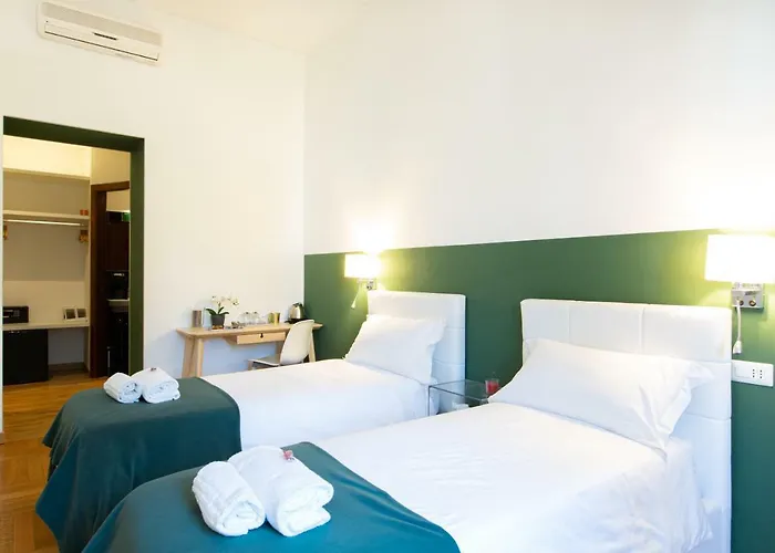 Lombardia40 Luxury 4* Roma